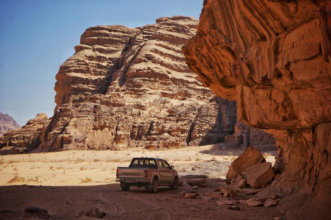 Salman Zwaidh Camp Hotel Wadi Rum Bagian luar foto