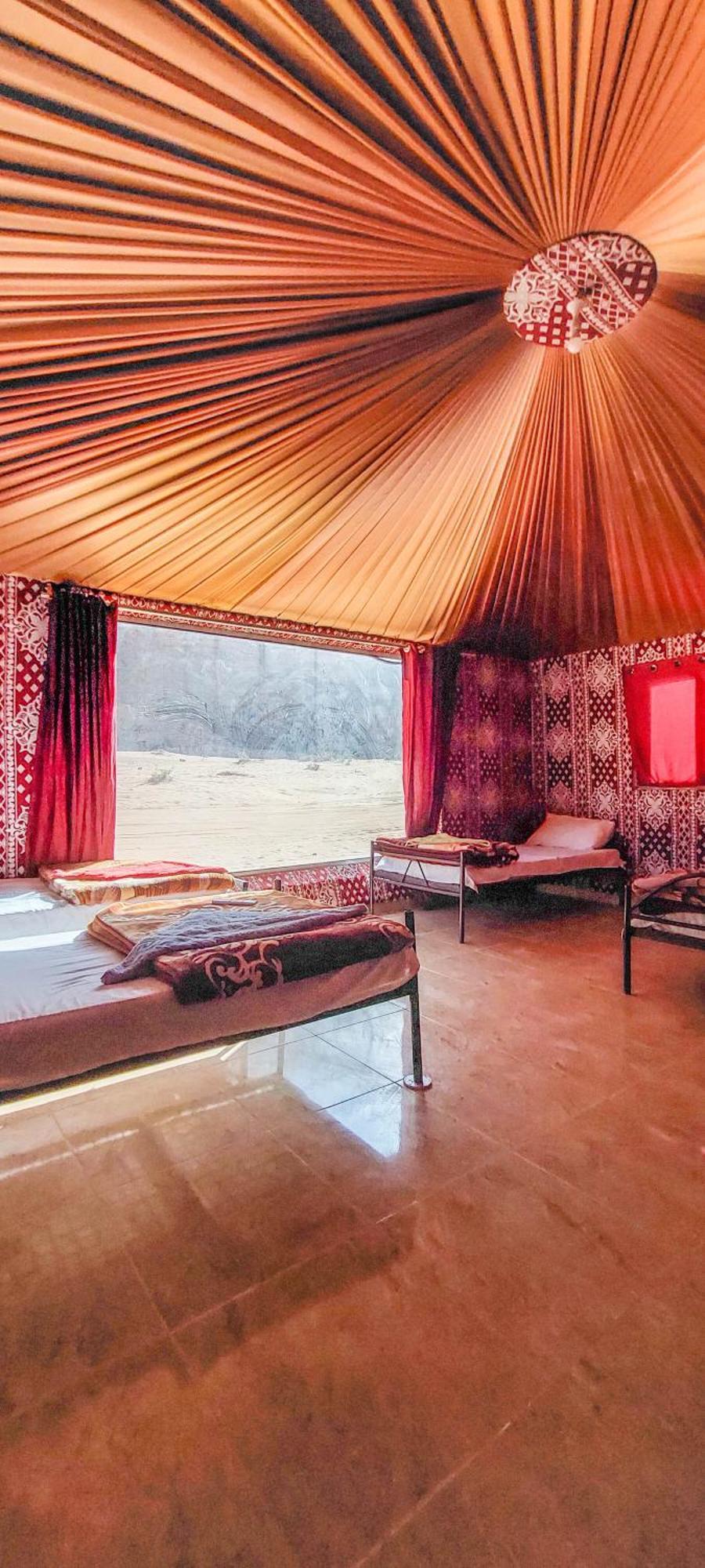 Salman Zwaidh Camp Hotel Wadi Rum Bagian luar foto