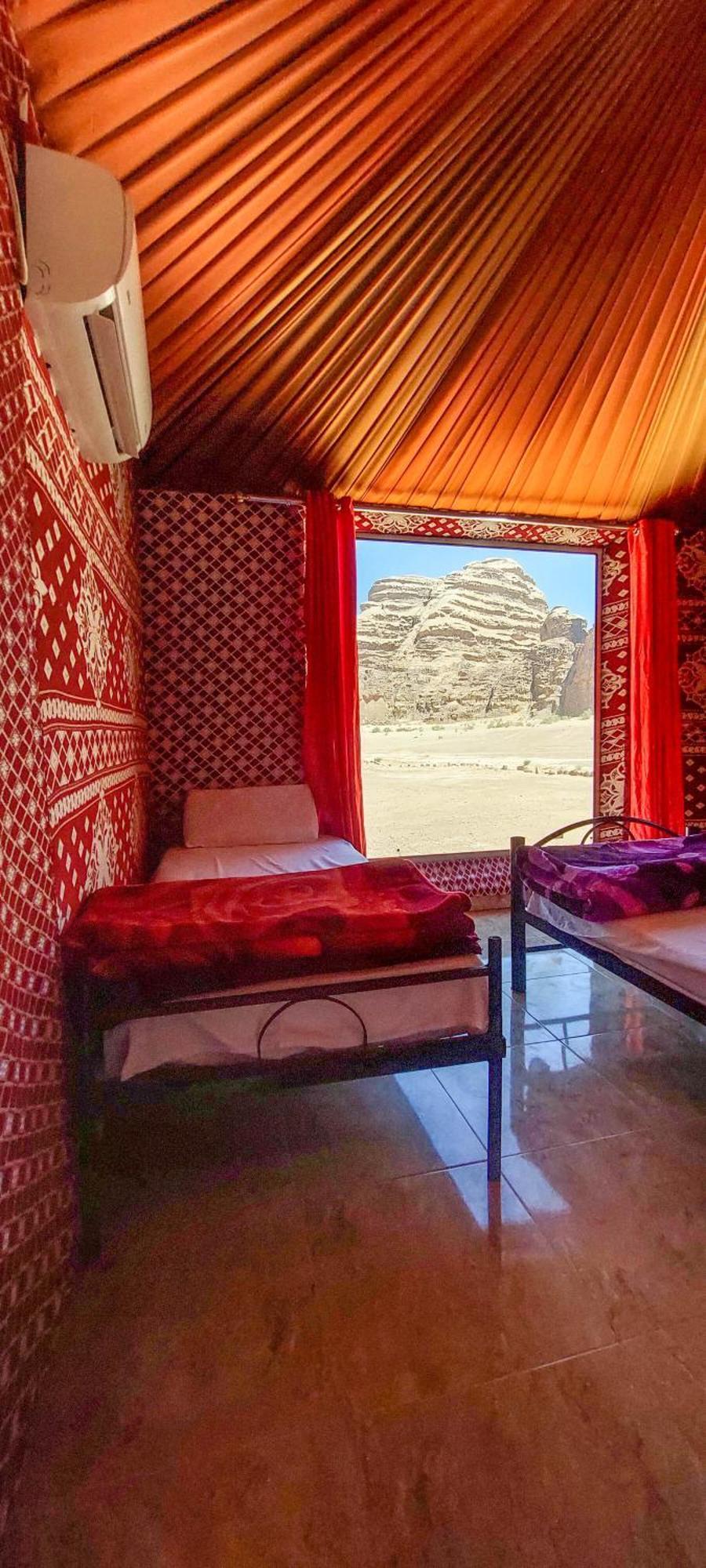 Salman Zwaidh Camp Hotel Wadi Rum Bagian luar foto